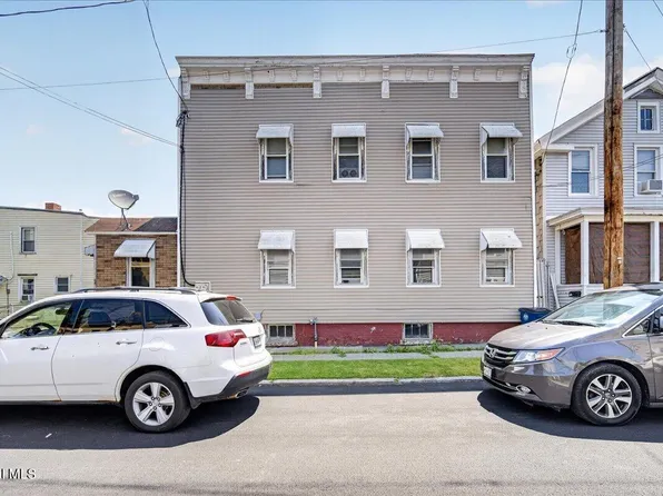 24 Chestnut Street, Cohoes, NY 12047