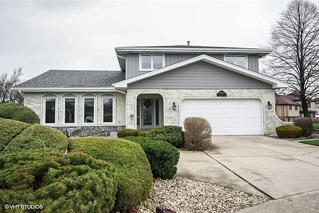 8668 Thistlewood Ln photo 1