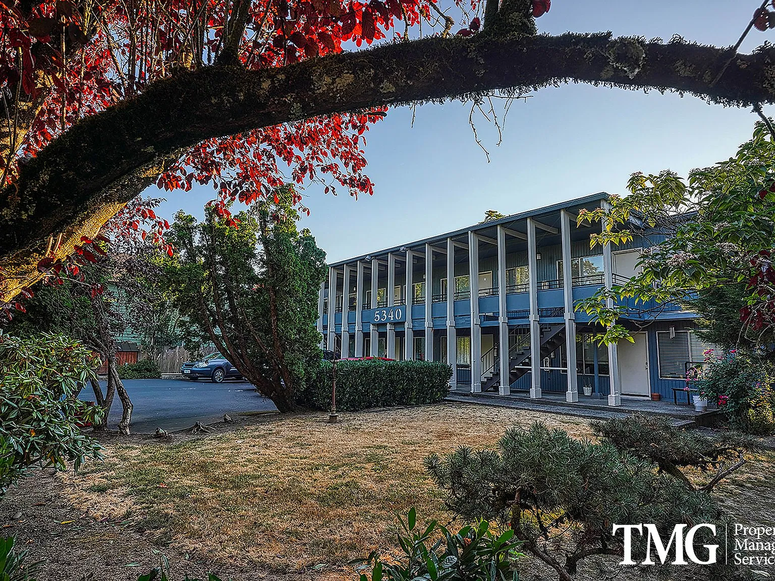 Milwaukie Ave Apartments — Photo 4