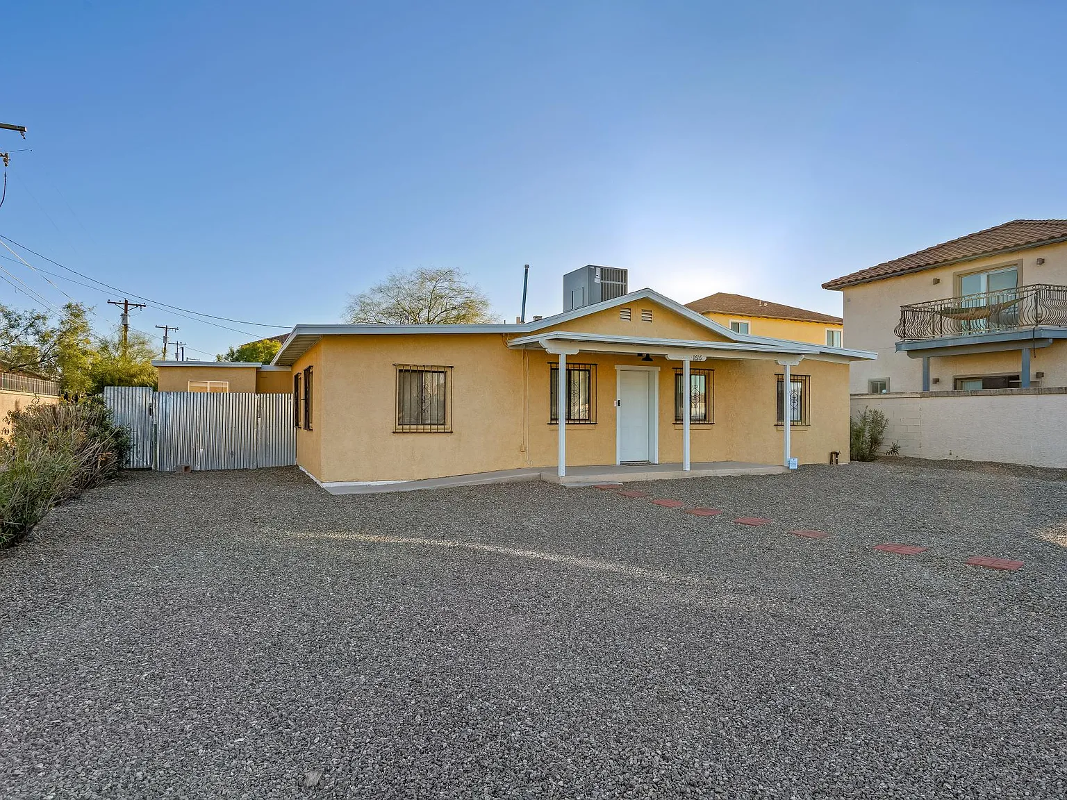4 bed, 1474 sqft, $3,799 — Photo 2