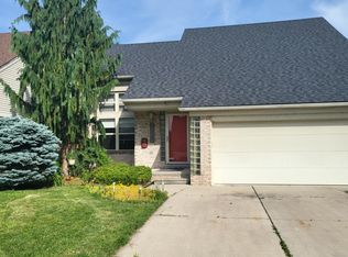 3355 Willow St, Dearborn, MI 48124