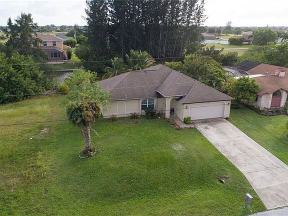 4th image of 502 NE 18th St