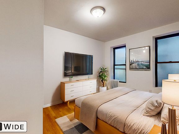 2nd image of 304 E 62nd St APT 23