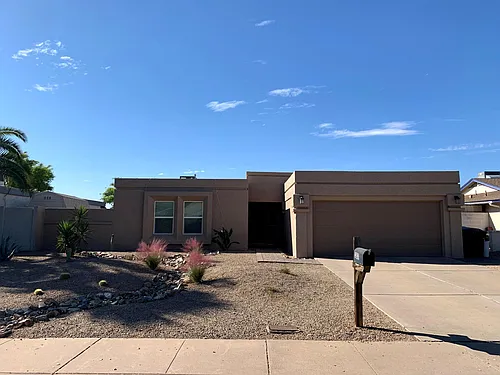 3831 E Larkspur Dr Photo 1 3831 E Larkspur Dr Photo 1