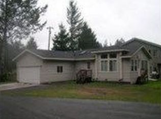 8 Patsy Ct, Whitethorn, CA 95589