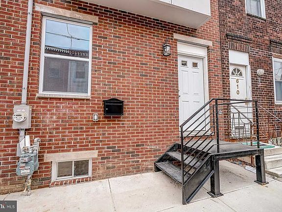 2nd image of 608 Earp St