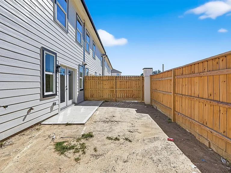 12315 New Jordan Ln — Photo 42