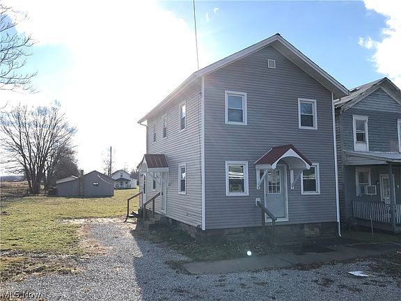2nd image of 209 S Saint Clairsville Rd