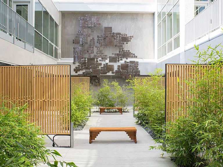 Edison Long Beach — Photo 15