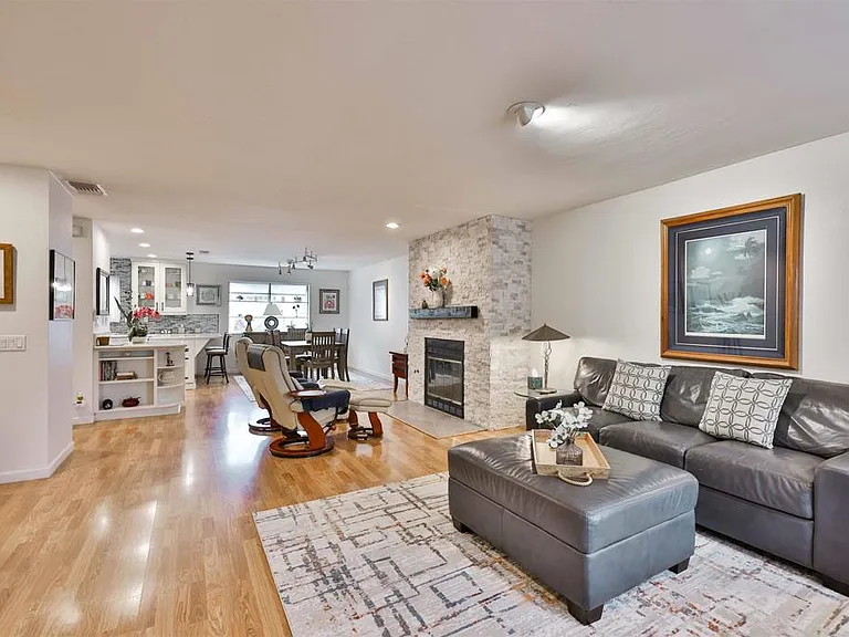 850 C Ave #4 — Photo 4