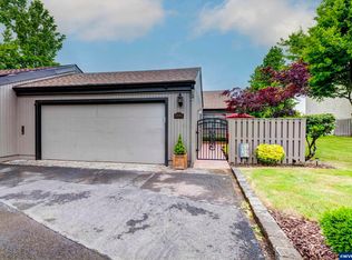 6684 Huntington Cir SE, Salem, OR 97306