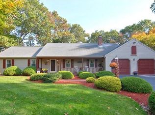42 Rocky Knoll Dr, North Attleboro, MA 02760
