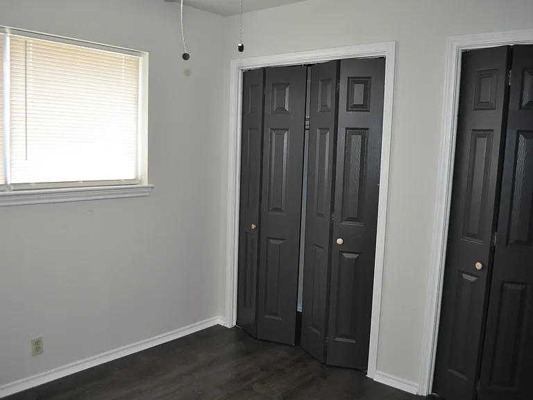 423 Cynisca St #A — Photo 10