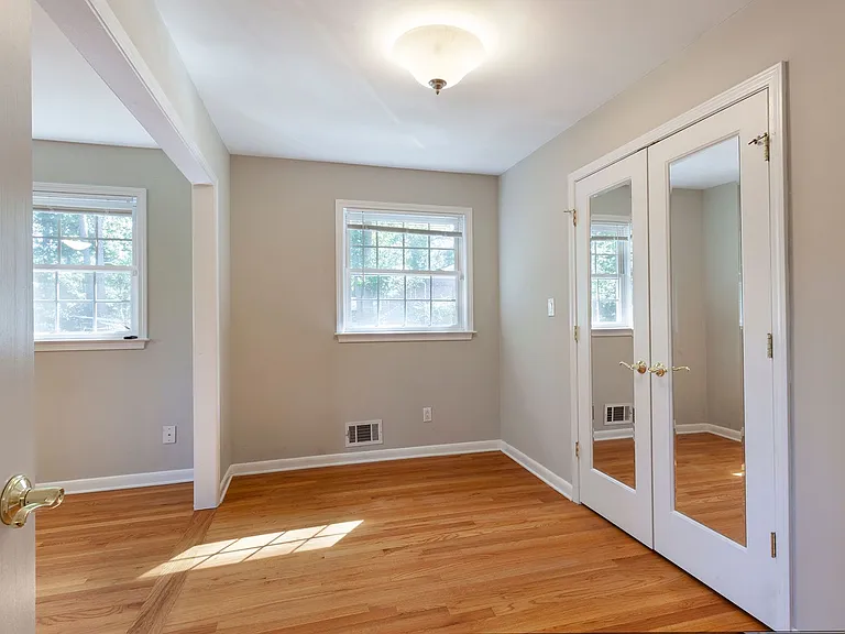 3741 Fox Glen Ct NE — Photo 25