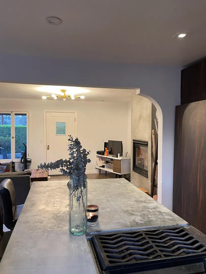 10776 Tabor Ave — Photo 4
