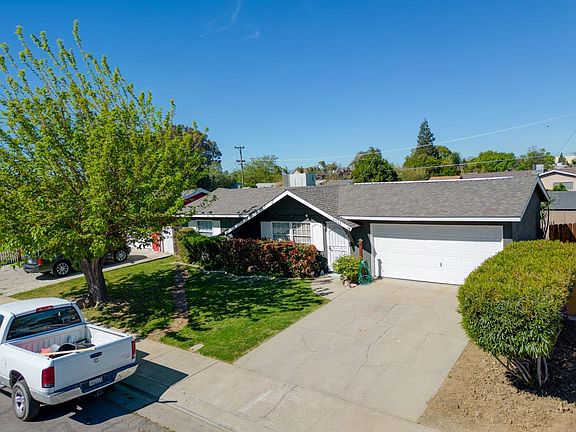 4th image of 1513 Cypress Pl