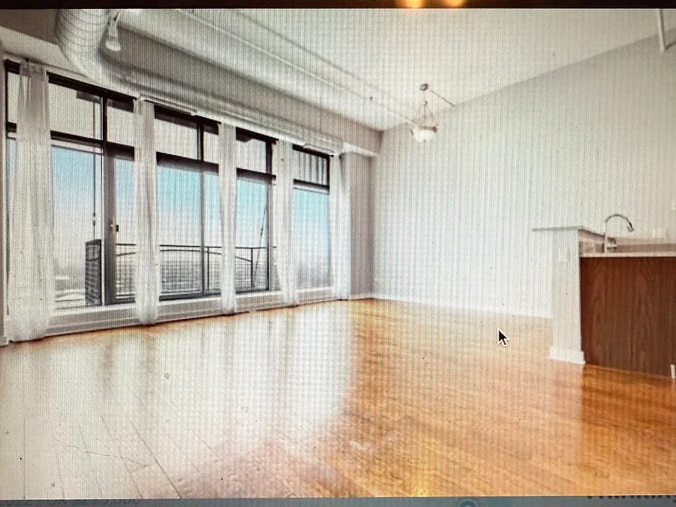 1224 W Van Buren St #702
