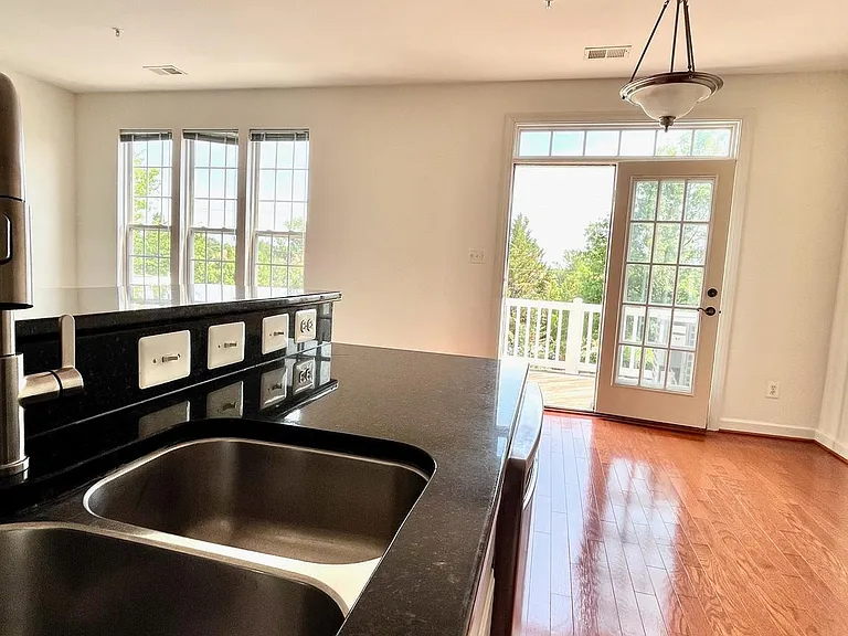 5605 Harrington Falls Ln #F — Photo 33