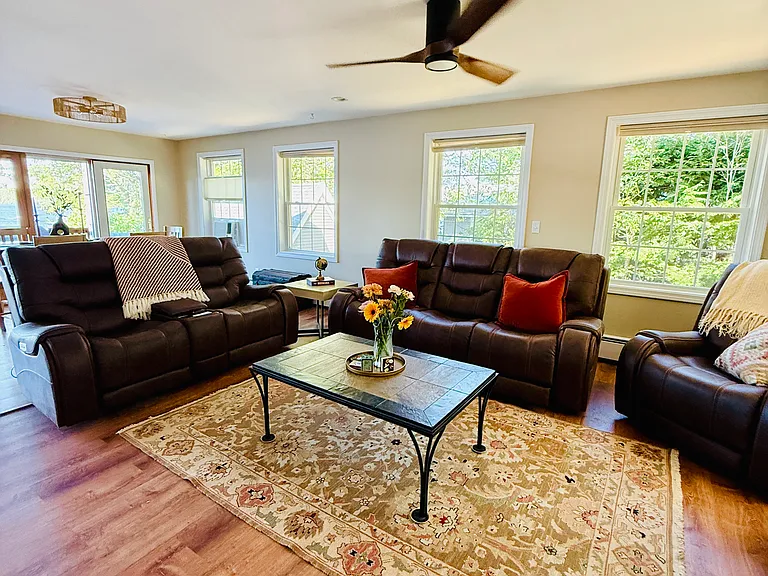 167 Camelot Shore Dr — Photo 28