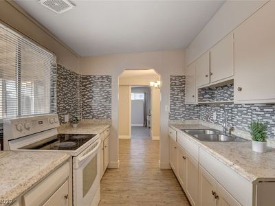 4529 Pacyna St, Las Vegas, NV, 89122