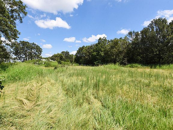 4th image of 15701 Gladu Rd