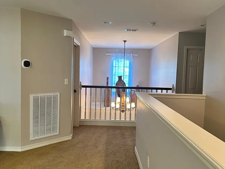 200 Grey Eagle Dr — Photo 33