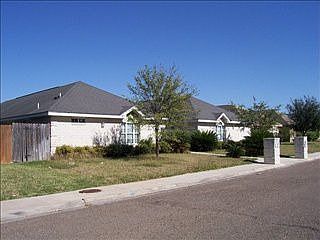 2nd image of 1811 Villa Linda Ave