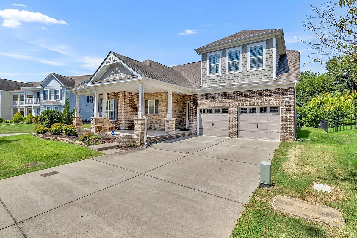 Building Photo - 1138 Amelia Park Dr