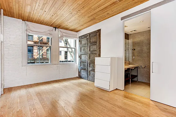 Rented by Compass | media 14