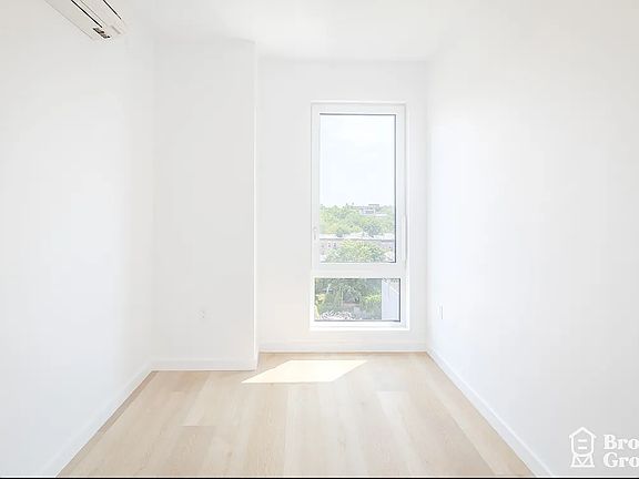 5th image of 1889 Atlantic Ave #2B