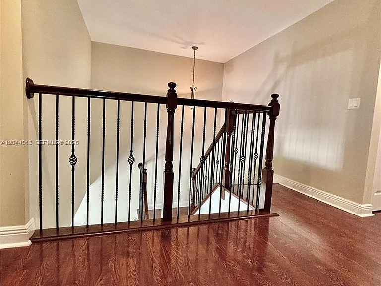 9109 Dupont Pl — Photo 45