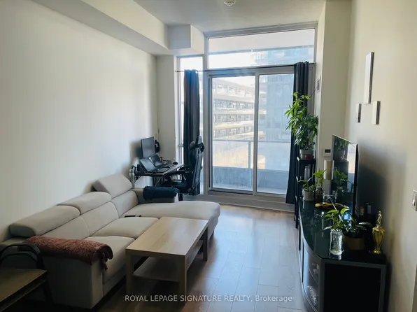 38 Forest Manor Rd #301, Toronto, ON M2J 0C2