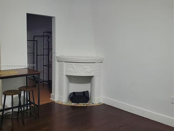 5th image of 1550 Meridian Ave APT 2