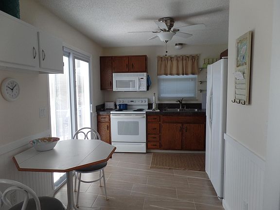 2nd image of 21667 Indian Bayou Dr