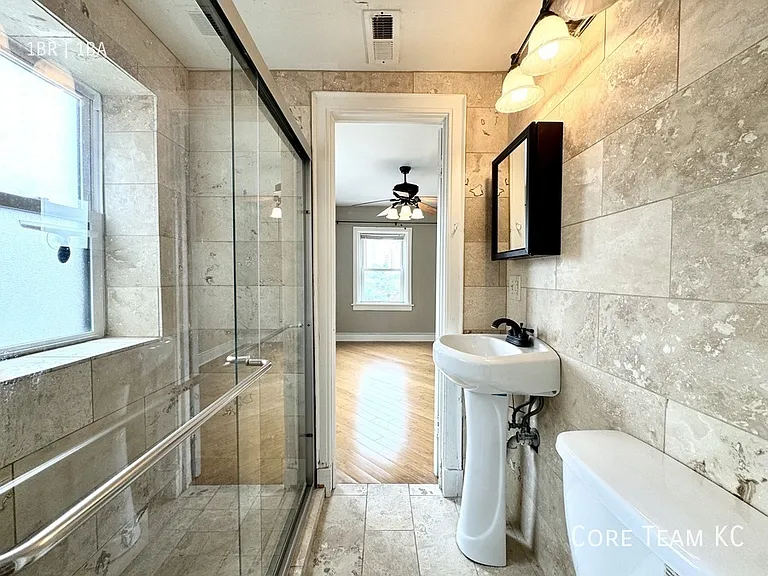 4804 Jefferson St #301 — Photo 7