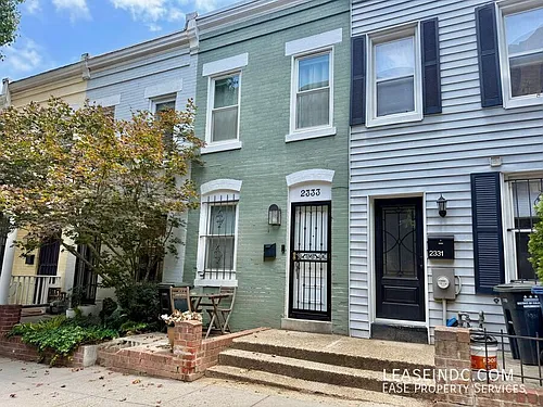 2333 17th St NW Photo 1