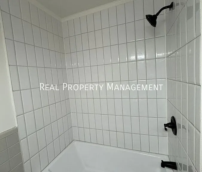 265 Thrift St — Photo 21