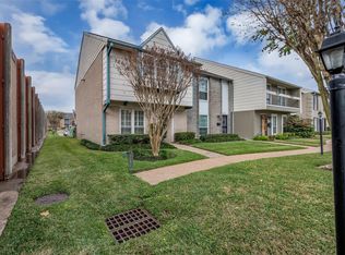 10355 Longmont Dr #35/14, Houston, TX 77042