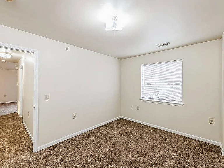 Purcellville Pointe Apartments — Photo 3