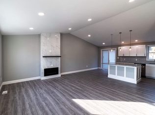 44 Hancock St, Fall River, MA 02721