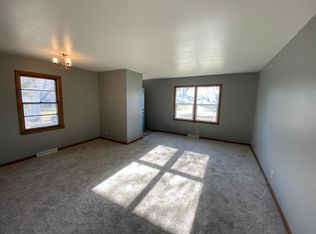 3905 Quebec St, Ames, IA 50014