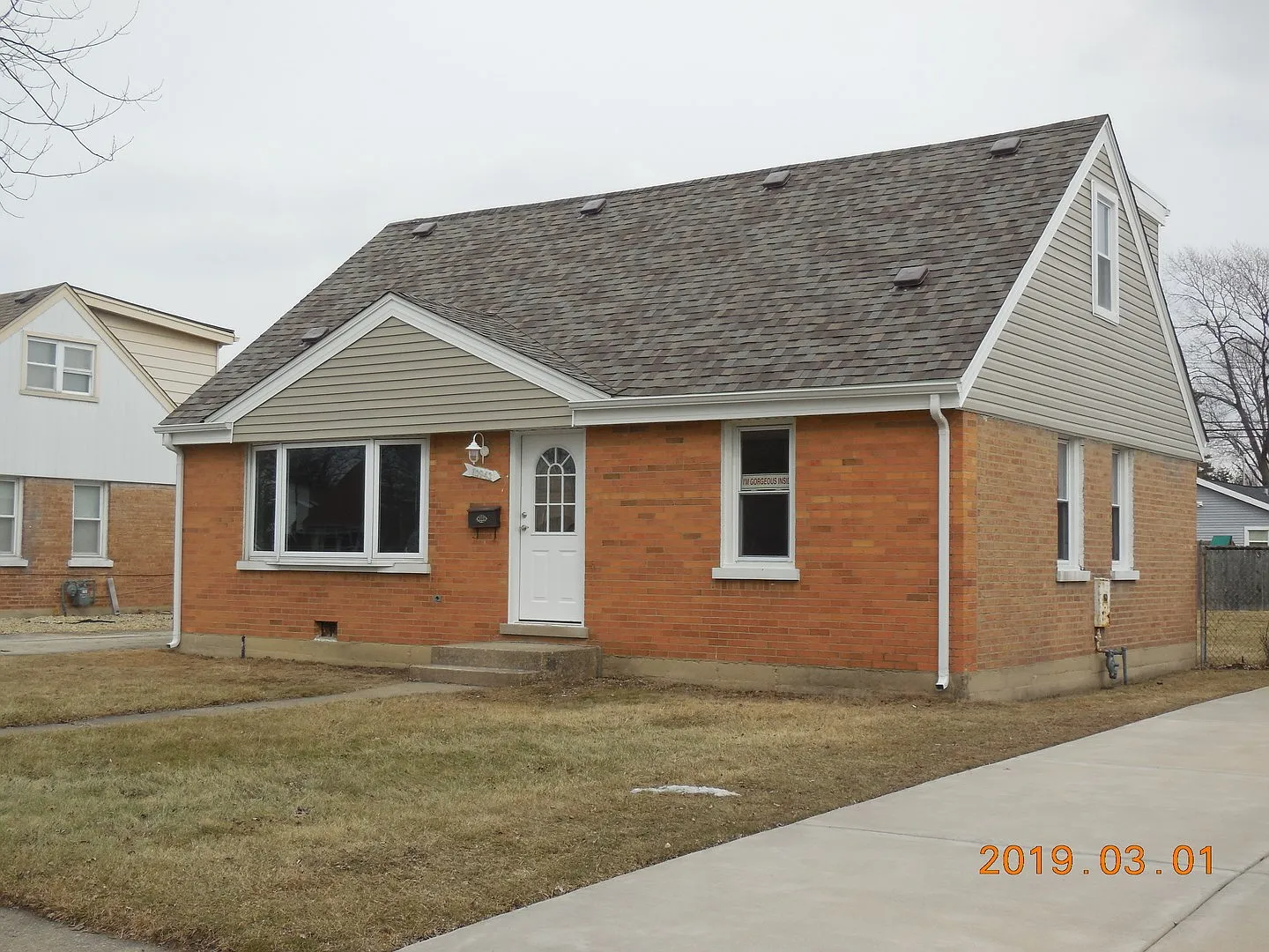 10943 McVicker Ave photo 1