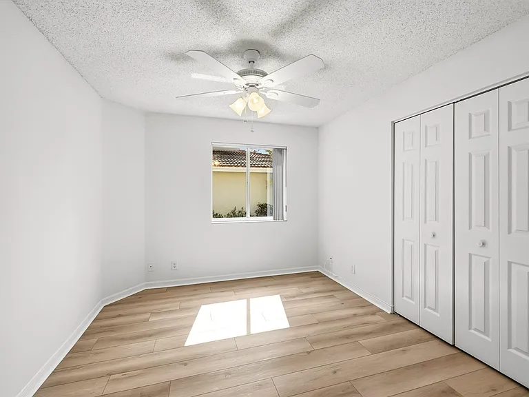 7618 Pinewalk Dr S #132 — Photo 17