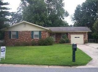 115 Kingsnoll Dr, Warner Robins, GA 31093