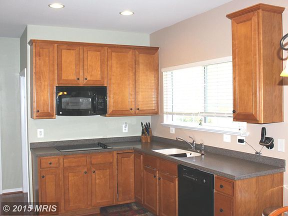 2nd image of 1018 Bakersfield Ln