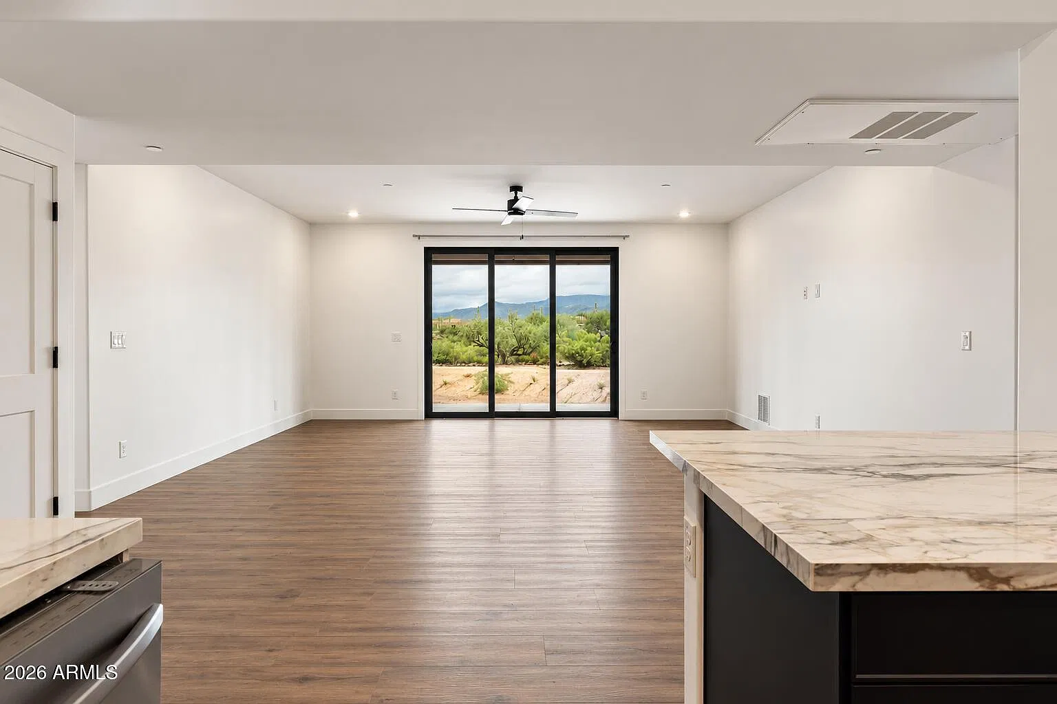 37979 N Galloway Dr — Photo 4