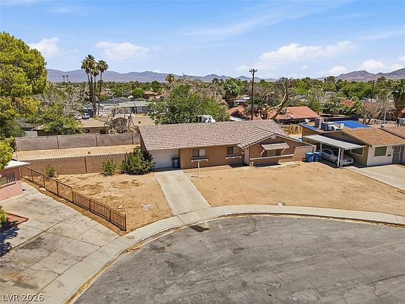 4th image of 3560 Regents Cir
