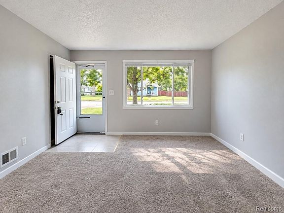 3rd image of 6793 Prospect Ave