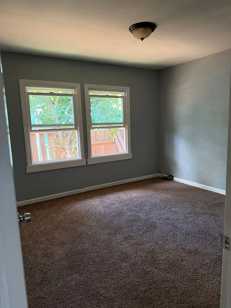 3 Bed / 2 Bath Sacramento Home — Photo 3