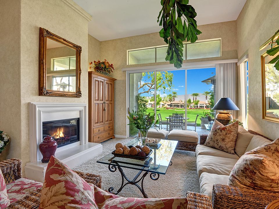 1st image of 466 Desert Holly Dr